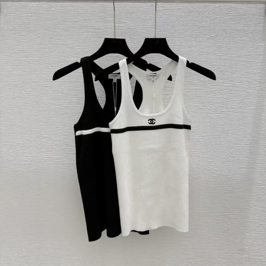 Classic Minimalist U-Neck Knit Vest