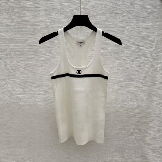 Classic Minimalist U-Neck Knit Vest