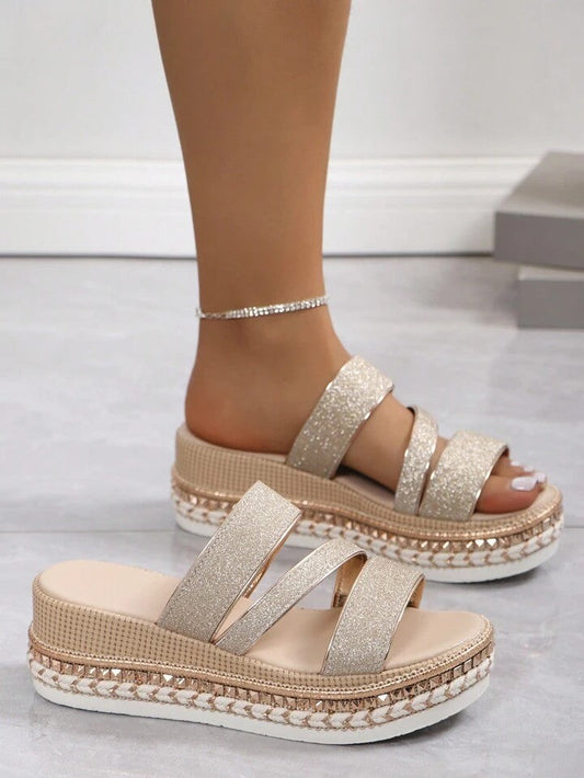 Thick-soled Sandals With Buckle And Wedge Heel