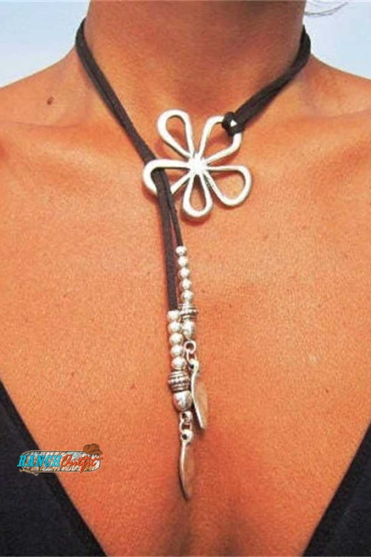 Boho Hollow Out Flower Beaded Necklace
